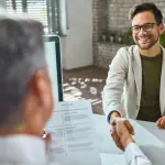 Primo colloquio di lavoro: ecco qualche consiglio su cosa indossare