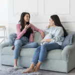 Come abbinare i jeans: guida alla scelta dei colori e dei modelli giusti per ogni outfit